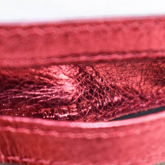 BURBERRY Metallic Heritage Check Travel Frame mo - Picture 8 of 8